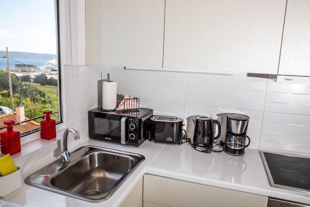 Apartmán Seafront Central Apt In Lavrio Exteriér fotografie