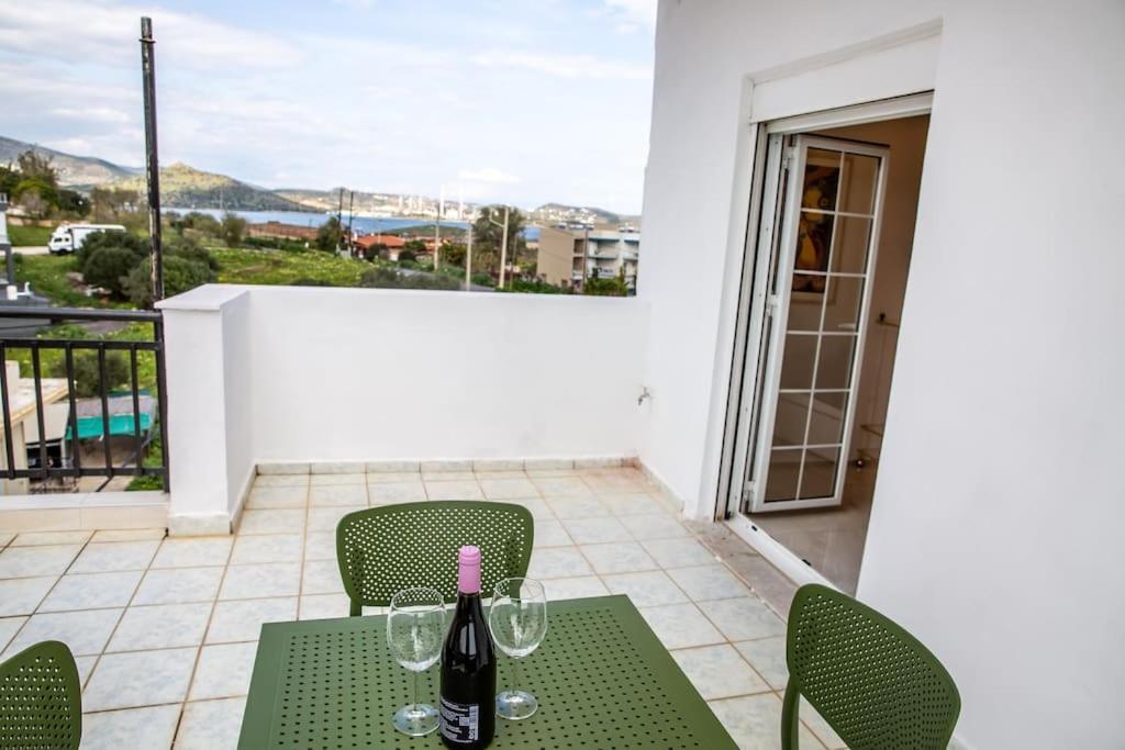 Apartmán Seafront Central Apt In Lavrio Exteriér fotografie
