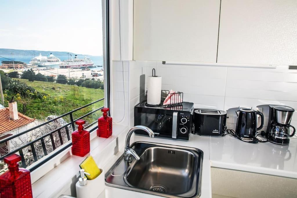 Apartmán Seafront Central Apt In Lavrio Exteriér fotografie