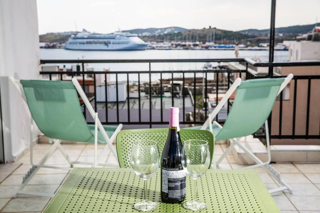 Apartmán Seafront Central Apt In Lavrio Exteriér fotografie