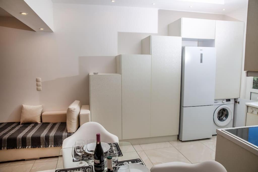 Apartmán Seafront Central Apt In Lavrio Exteriér fotografie